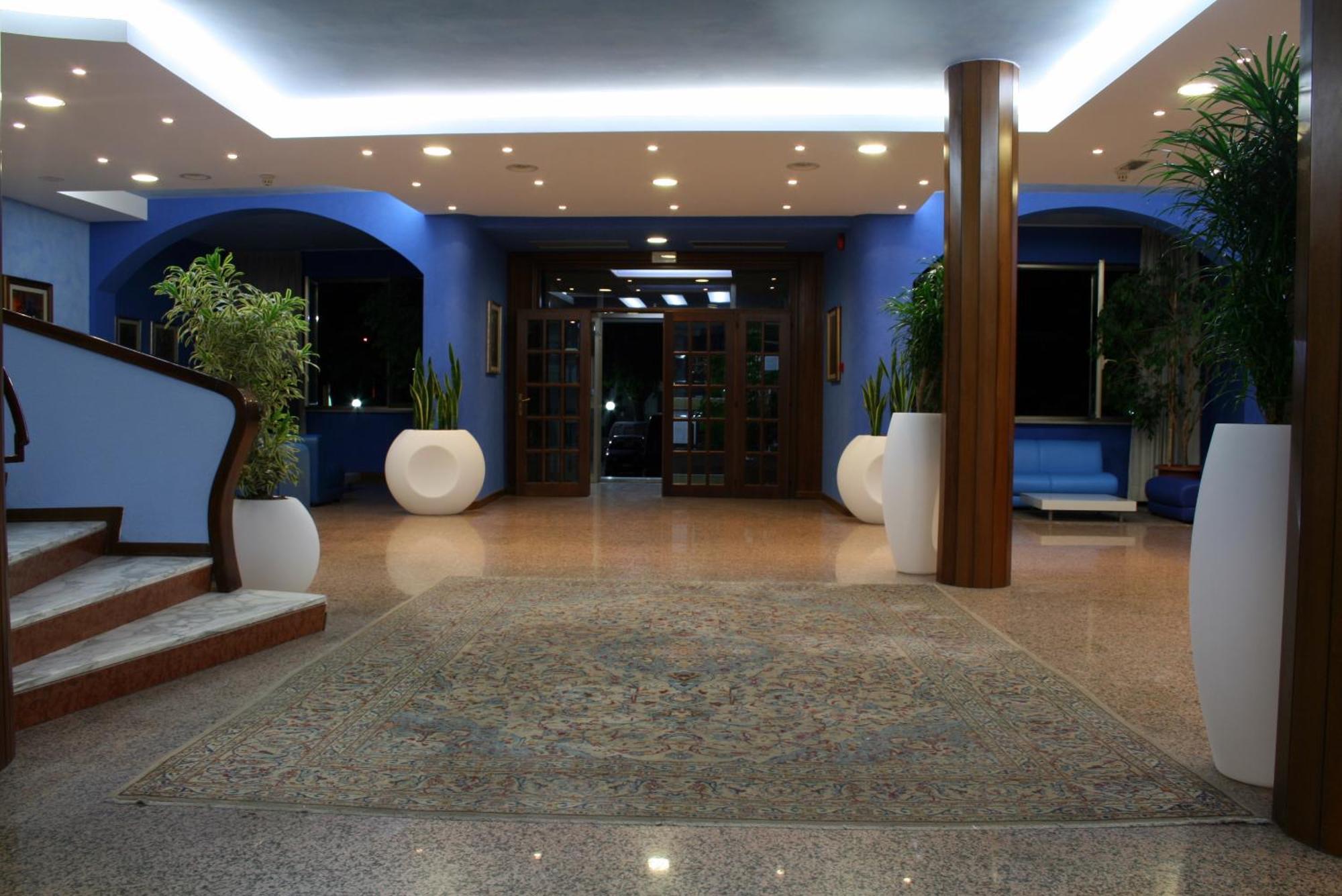 Hotel Rio Vasto Exterior photo