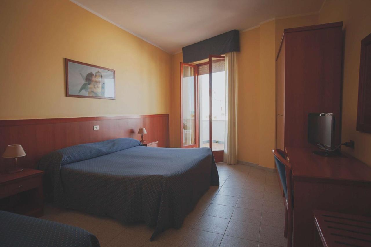 Hotel Rio Vasto Exterior photo
